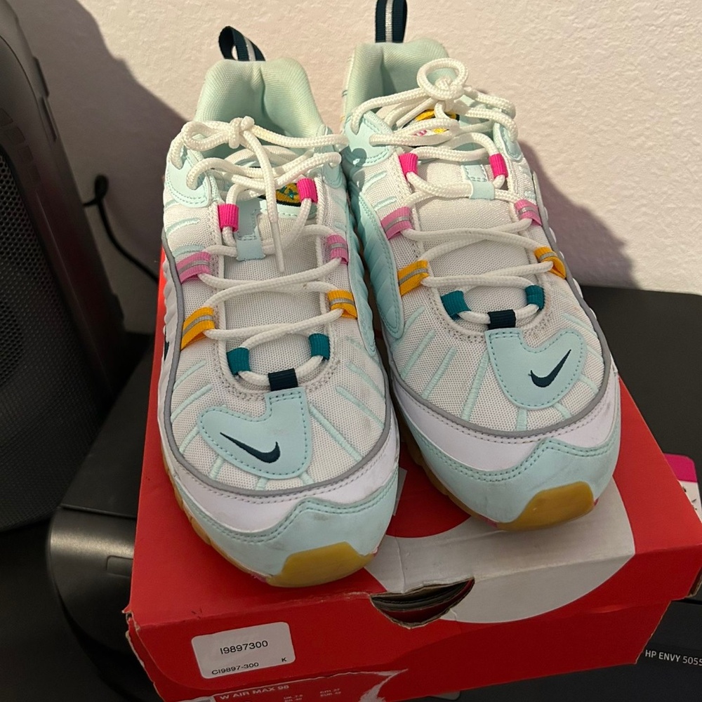 Nike Women's Air Max 98 "Teal Tint" sneaker